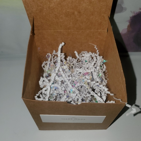 Gift wrapping available for any purchase! - Picture 8 of 13